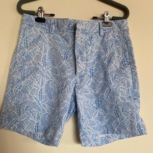 Vineyard vines breaker short size 30